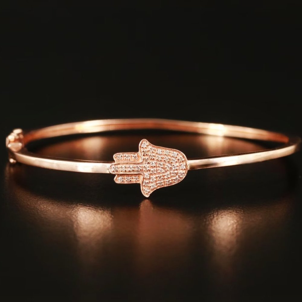 $3500 / Designer MK NEW YORK Diamond Hamsa Bracelet / 9.1 gm / 14K Gold